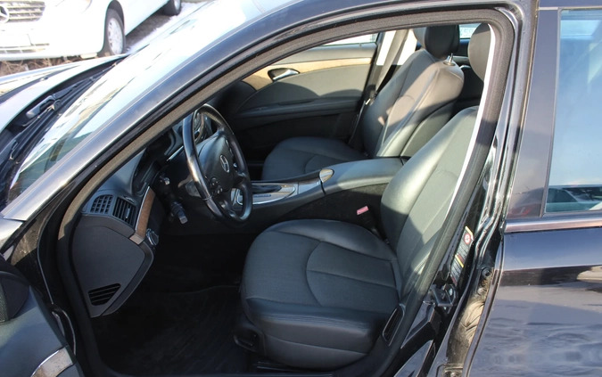 Mercedes-Benz Klasa E cena 32900 przebieg: 256339, rok produkcji 2009 z Szczebrzeszyn małe 596